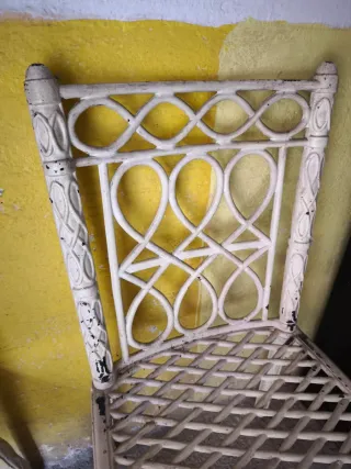 Mesa y sillas jardin