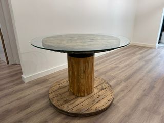 Mesa redonda original cristal y madera