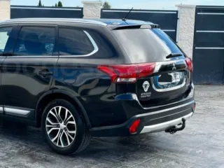 Mitsubishi Outlander 2016