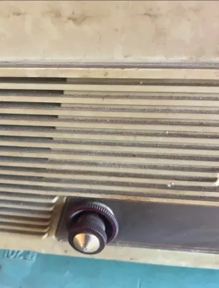 Radio Philips Antigua Beige/Roja