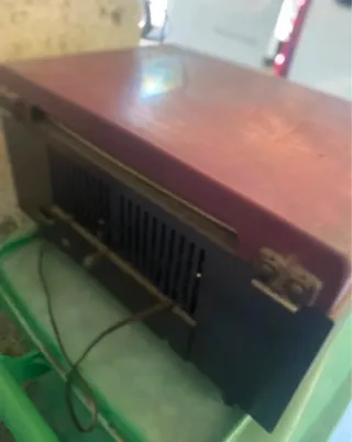 Radio Philips Antigua Beige/Roja