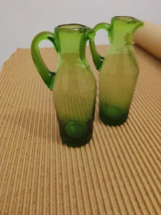 Juego de 2 botellas antiguas de cristal