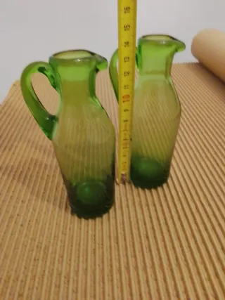 Juego de 2 botellas antiguas de cristal