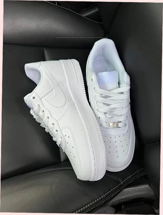 Nike Air Force 1 Low '07 Talla 40.5