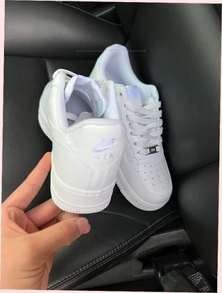 Nike Air Force 1 Low '07 Talla 40.5