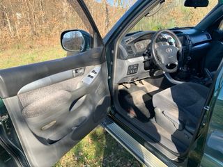 Toyota Land Cruiser 2003