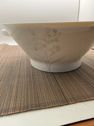 Sopera de Porcelana Vintage - Motivo Floral Gris
