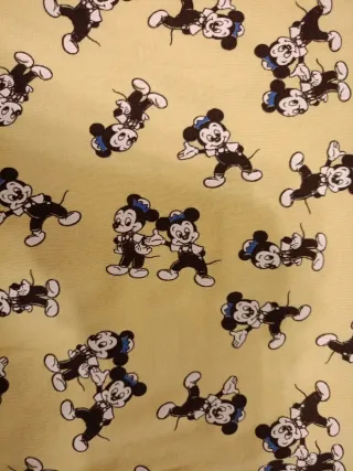 Camiseta Zara Harry Lambert Mickey Mouse Amarilla