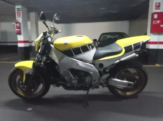 Yamaha YZF 1000. Exup