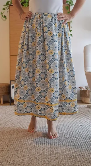 Falda 87cm, regional, aldeana,casera,huertana.