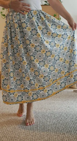 Falda 87cm, regional, aldeana,casera,huertana.