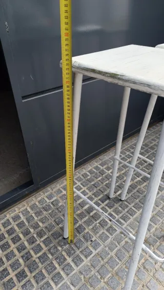 Lote 5 Taburetes Altos Metal