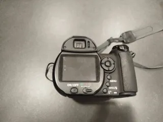 Cámara Konica Minolta DiMAGE Z6 | Zoom 12x