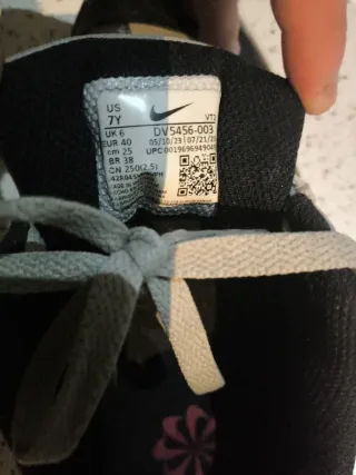 Zapatos Nike Air Force 1 Gris y Negro