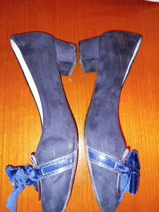 Scarpe donna blu in velluto con fiocco
