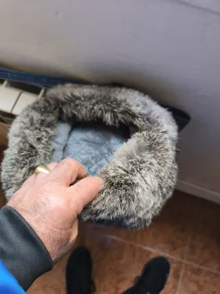 Gorra de piel soviética con insignia.ejercito ruso