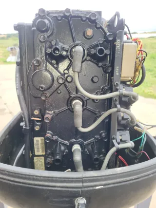 Motor fueraborda Mercury 2 tiempos