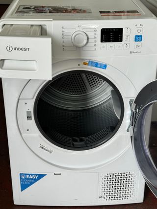 SECADORA INDESIT DE 8 KILOS EN BLANCO