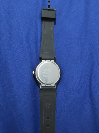 Reloj Casio MQ-24-7B Roto