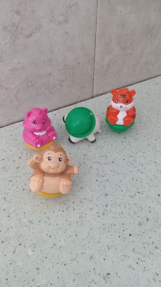 Lote 4 muñecos animales rodantes