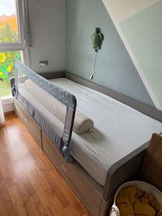 Cama infantil con 2 cajones
