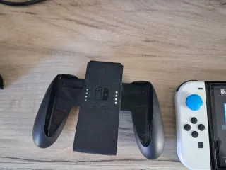 Nintendo Switch OLED Blanca y Gris. Venta en mano