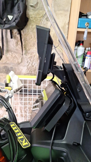Soportes Carpuride y Quad Lock Moto
