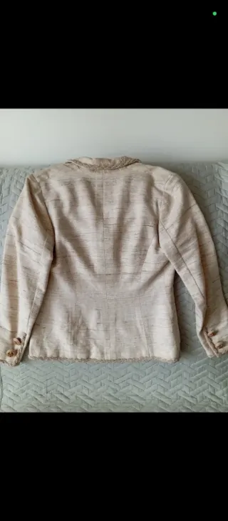 Americana beige mujer