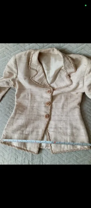 Americana beige mujer