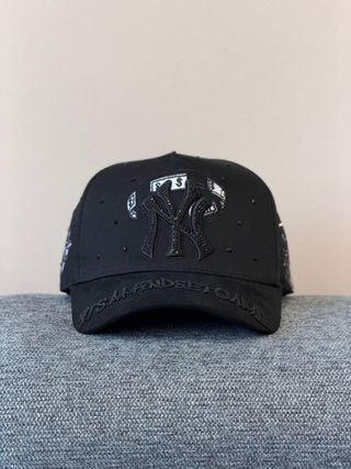 Gorra NY Negra con Estatua de la Libertad
