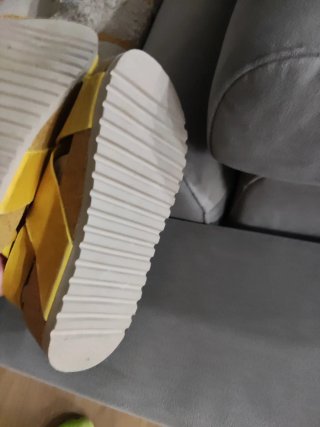 Sandalias Yokono Velez Plataforma Amarillo