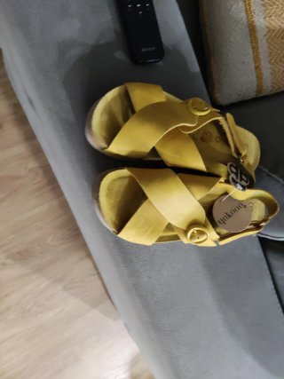 Sandalias Yokono Velez Plataforma Amarillo