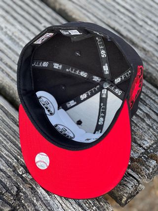 Gorra NY New Era Negra y Roja