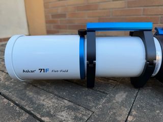 Telescopio Refractor Askar71F Flat Field APO.