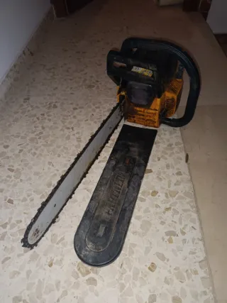 Motosierra Partner 470 para leña