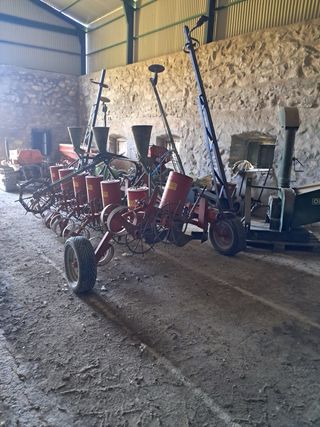 Sembradora Castillero 7 cuerpos