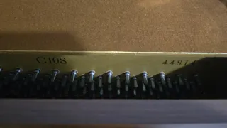 Piano Yamaha 108