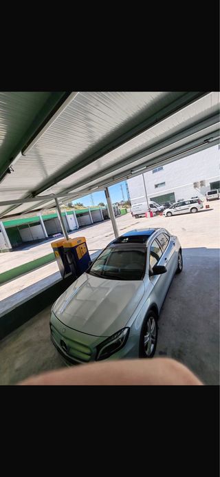 Mercedes-Benz GLA 2014
