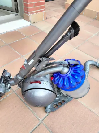 Aspirador Dyson Ball DC33C