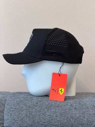 Gorra Ferrari Negra Puma