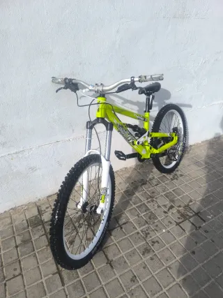 Bicicleta Scott voltage fr30