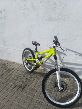 Bicicleta Scott voltage fr30