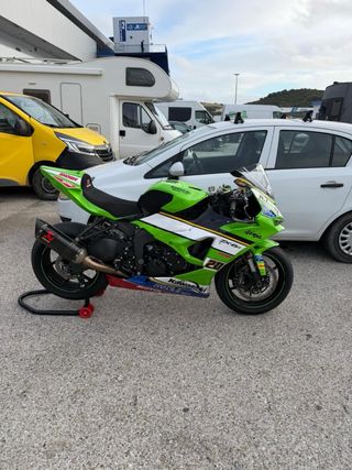 Kawasaki ZX6R 2025 - 2.500 km