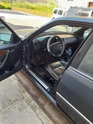 Mercedes-Benz C250 1999
