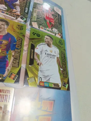 Lote 7  cromos Adrenalyn XL 2025-26