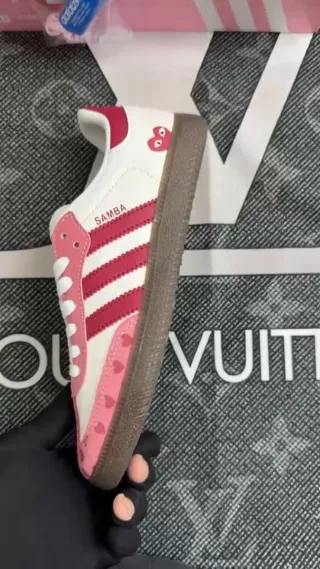 Adidas Samba x Comme des Garçons PLAY