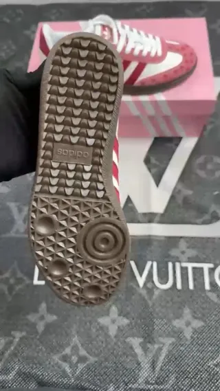 Adidas Samba x Comme des Garçons PLAY