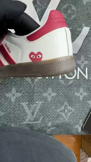 Adidas Samba x Comme des Garçons PLAY