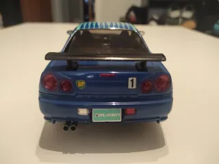 Nissan Skyline R34 Solido Escala 1:18