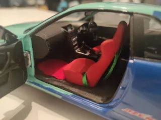 Nissan Skyline R34 Solido Escala 1:18
